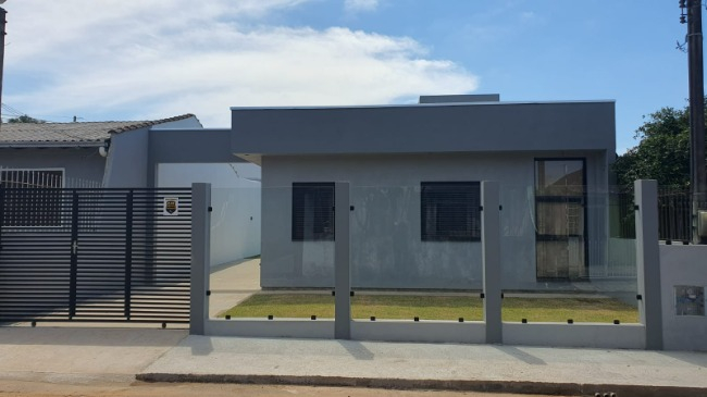 Casa, com 70m², 2 dormitórios no bairro Cohab em Cachoeirinha para Comprar