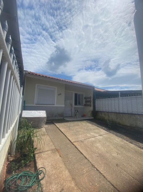 Casa, com 44m², 1 dormitório no bairro Jardim Betânia em Cachoeirinha para Comprar