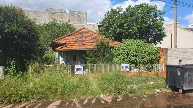 Terreno, com 300m² no bairro Vila Silveira Martins em Cachoeirinha para Comprar