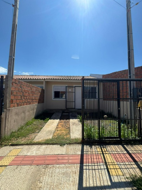 Casa, com 30m², 1 dormitório no bairro Fazenda Esperança em Cachoeirinha para Comprar