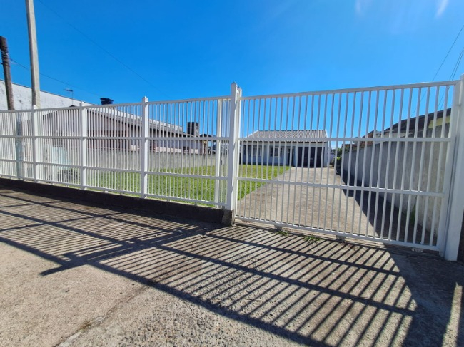 Casa, com 120m², 2 dormitórios no bairro Vila Fátima em Cachoeirinha para Comprar