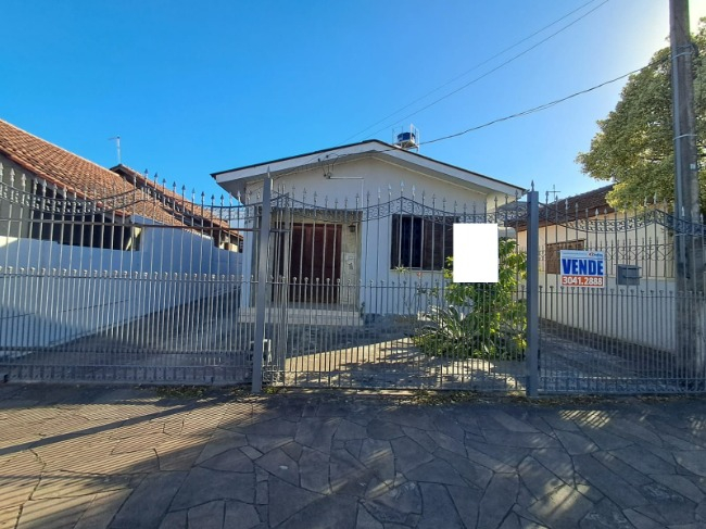 Casa, com 130m², 3 dormitórios no bairro Vila Parque Brasilia em Cachoeirinha para Comprar