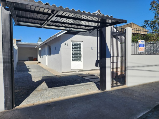 Casa, com 111m², 3 dormitórios no bairro Cohab em Cachoeirinha para Comprar